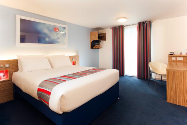 Flying early from Gatwick? Why not book an airport hotel