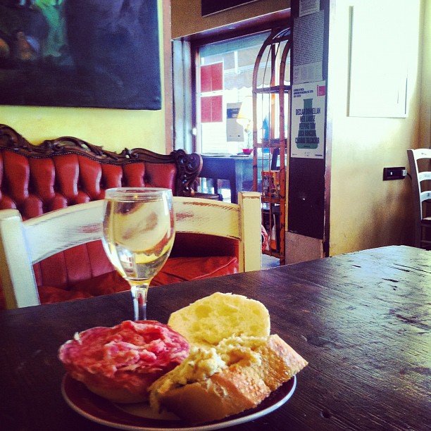 71ec02e0de2a11e1ba8122000a1e878c_7