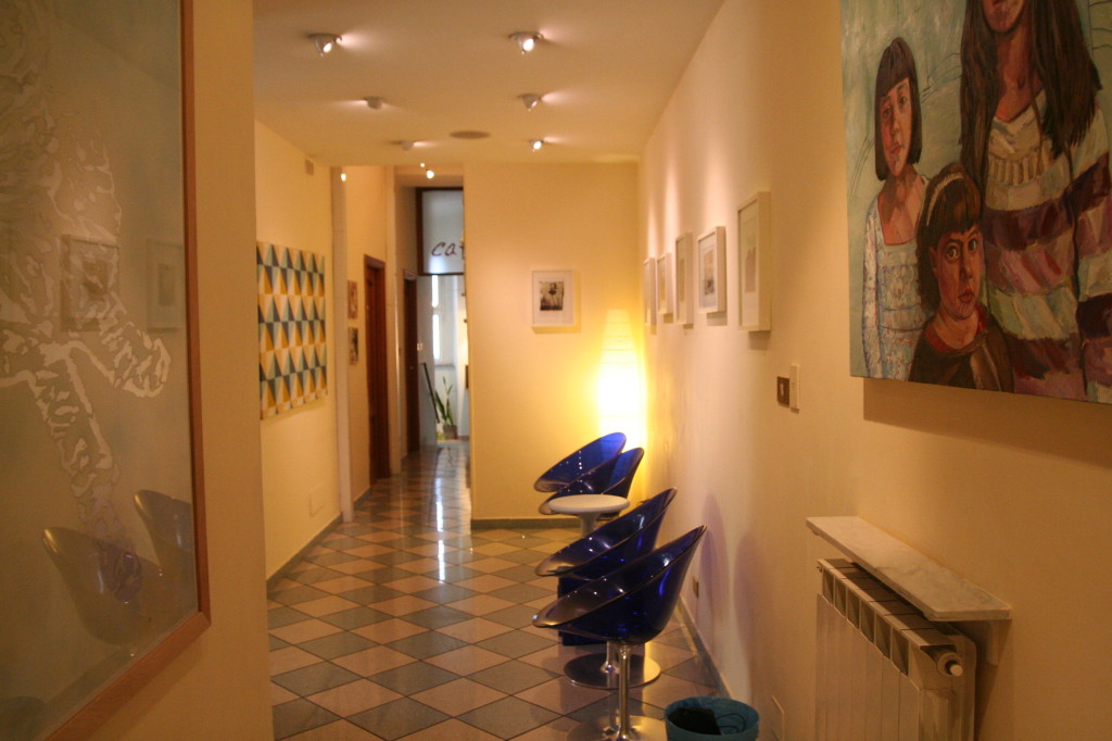Reception and hallway, The Beehive, Rome. Photos courtesy of the Beehive.