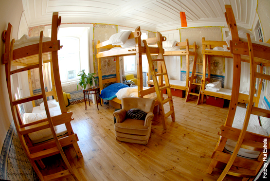 dorm, lisbon calling hostel