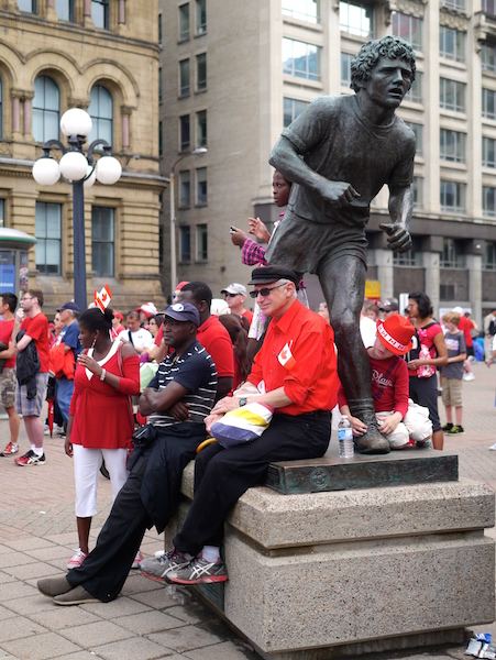 Statue of Terry Fox.