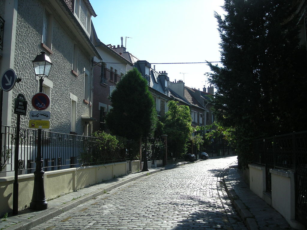 Une_des_rues_de_la_Campagne_à_Paris_08
