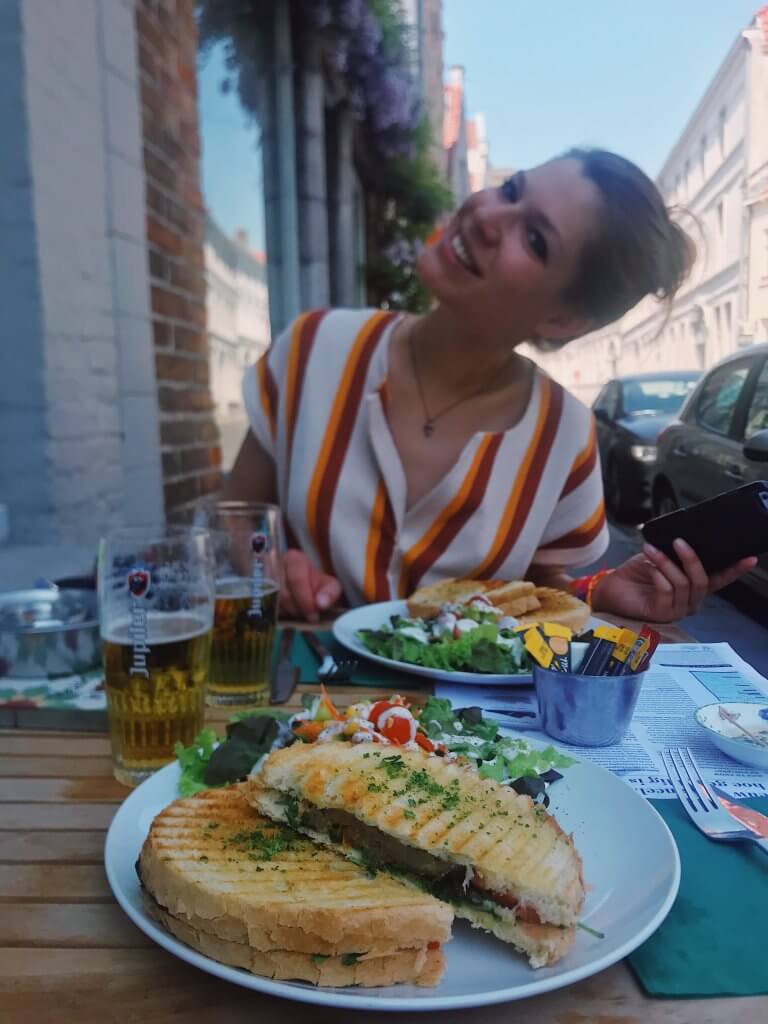 Books and Brunch, Bruges