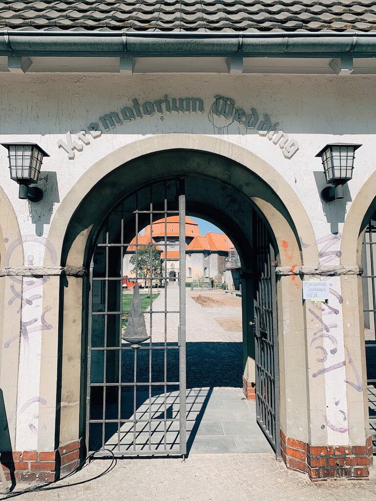 entrance-to-the-crematorium-silent-green